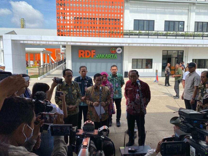 Warga mengeluhkan bau tak sedap imbas pengujian Refuse Derived Fuel (RDF) Plant Rorotan, Jakarta Utara, Kamis (20/3/202)./Ist