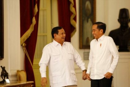 Presiden RI Prabowo Subianto dan mantan Presiden RI ke-7, Joko Widodo di Istana Merdeka, Jakarta./Ist/tempo.dok