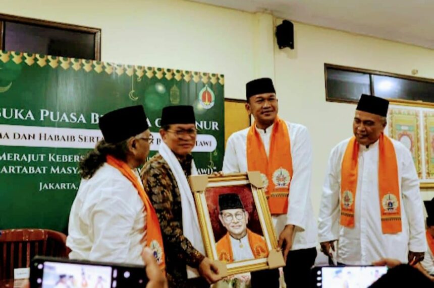 Ketum Bamus Betawi, H. Riano P Ahmad dan Gubernur DKI Jakarta, Pramono Anung./Ist
