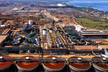 Harita Nickel menjadi perusahaan nikel pertama yang menghasilkan produk hilirisasi berkat pengadaan Smelter di Kawasan Industri Pulau Obi./Harita Nickel.dok