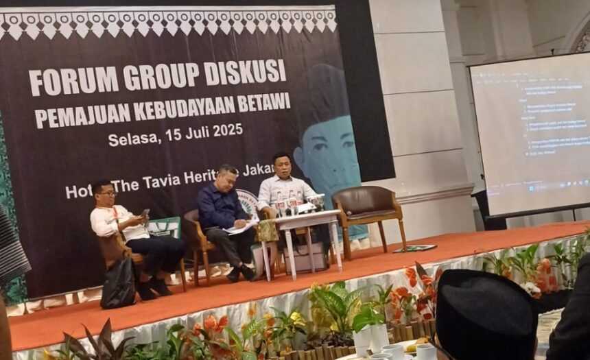 Forum Komunikasi Anak Betawi (Forkabi) menggelar Focus Group Discussion (FGD) 'Pemajuan Kebudayaan Betawi', di The Tavia Heritage, Jalan Letjen Suprapto, Cempaka Putih, Jakarta Pusat, Selasa (15/7/2025)./Foto:Muhyidin.dok